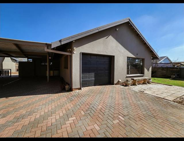 3 BEDROOM HOUSE FOR SALE IN VAALPARK